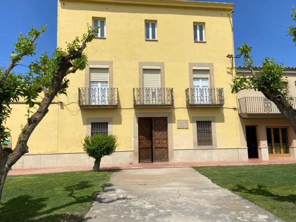 A la foto es mostra l'objecte Casa Rural Can Salvado situat a la ciutat de Penellas.