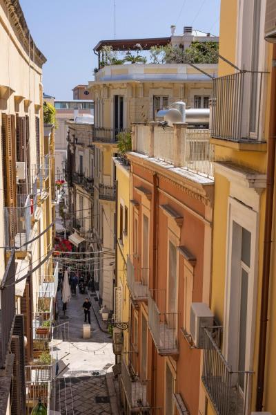 A la foto es mostra l'objecte Lena Suite Bari Vecchia situat a la ciutat de Bari.