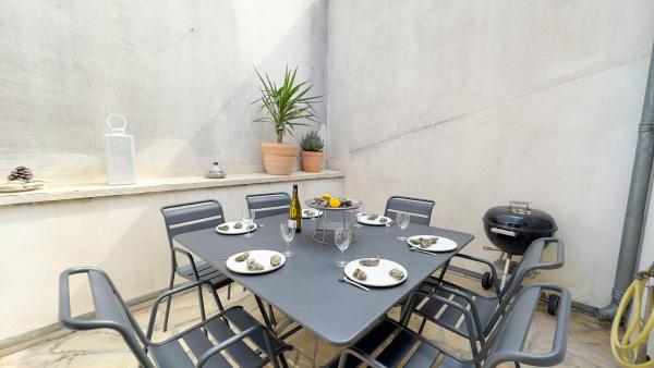 A la foto es mostra l'objecte Maison de village à étage situat a la ciutat de Loix.