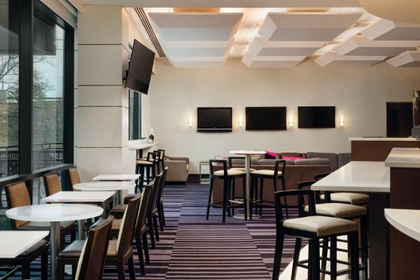 Foto 5: Courtyard by Marriott New York JFK Airport