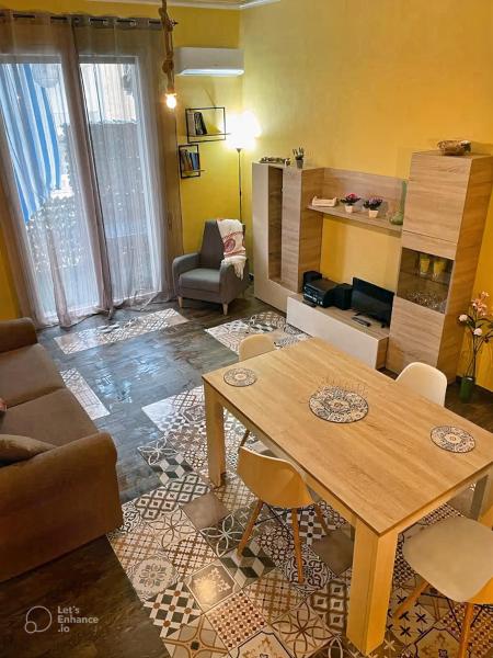The photo shows the L'Eleganza del Riccio located in the city of Trapani.