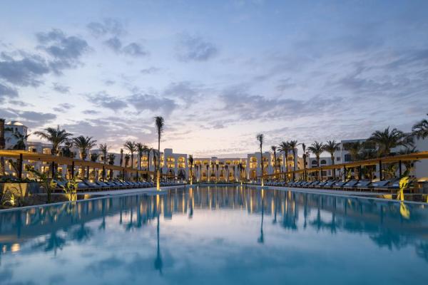 Nella foto è visibile l'oggetto Serry Beach Resort situato nella città di Hurghada.