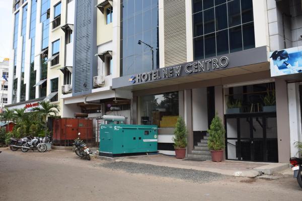 Na foto é possível ver o objeto Hotel New Centro localizado na cidade de Bandanwāda.