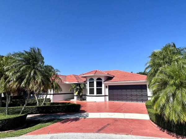 A la foto es mostra l'objecte Sunny Getaway: Relaxing Miami Home situat a la ciutat de Tamiami.