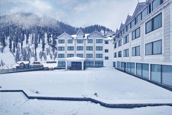 På billedet ses objektet Radisson Hotel Sonamarg beliggende i byen Sonāmarg.