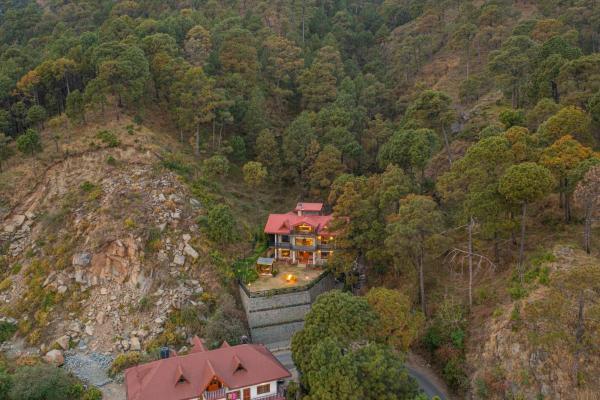 Bilde 2: Secluded, 5 Bedroom Villa With Open Deck And Scenic Views
