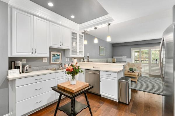 689 - Steps To The Resort, Peaceful Studio With Free Wifi & Parking - Rancho Santa Fe, CA
