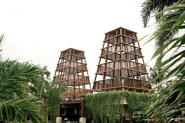 Na fotografii je vidět objekt Sekuro Village Beach Resort nacházející se ve městě Jepara.