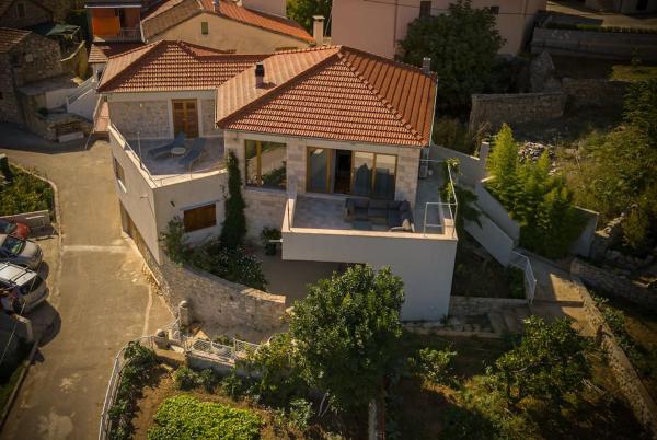 Holiday Home In Svirče - Island Hvar - Hvar