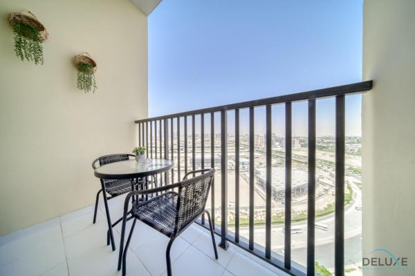 Billede 3: Harmonious 2BR with Assistant Room at Mesk 1 Midtown Dubai Production City by Deluxe Holiday Homes