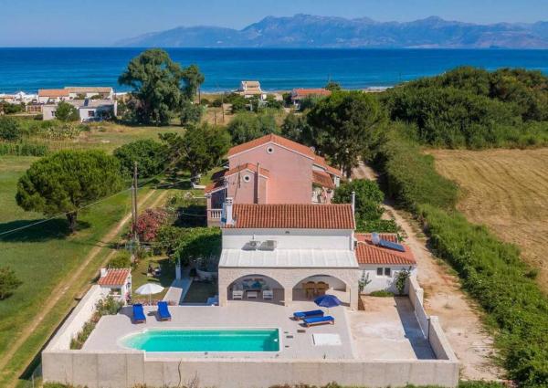 Na zdjęciu widoczny jest obiekt Sea Breeze Coastal House in Almyros Beach położony w mieście Almiros Beach.