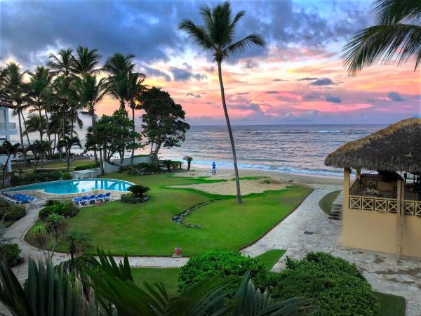 På billedet ses objektet Agualina Kite Hotel Oceanfront Apartments beliggende i byen Cabarete.
