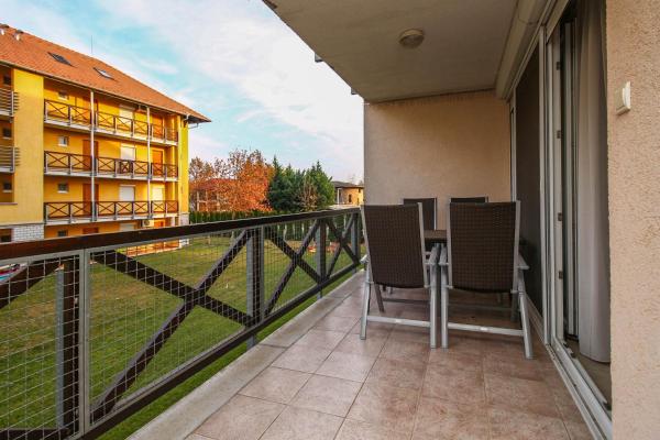 Foto 2: 399 - Modern szállás, vízparti apartmanban