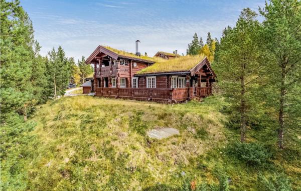Na foto é possível ver o objeto Beautiful Home In Dalholen With Sauna localizado na cidade de Vålåsjø.