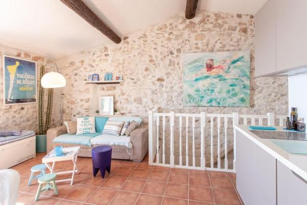 Foto 4: A9 - 1 BDR Fantastic Sea View Remparts Old Antibes - AC