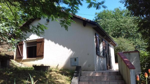 På billedet ses objektet Gite l Ostal de Lulu beliggende i byen Saint-André.