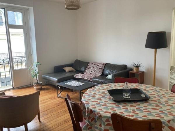 På billedet ses objektet Appartement à 2 pas du château beliggende i byen Pau.