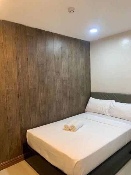 A la foto es mostra l'objecte Maine City Residences situat a la ciutat de Manila.