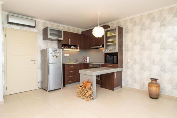 Billede 9: 976 - Lakóparkban teljes panorámás, közvetlen vízparti, 2 szobás modern apartman
