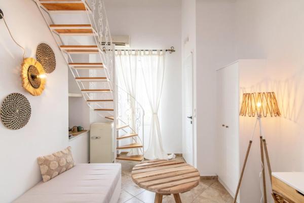 Dobbeltrom med hageutsikt — 24 m², Variant 1 - Chora 5 - Central Rooms by TinosHost