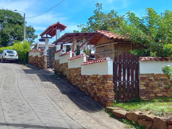 Blue Casa Campestre - San Gil, Colombia