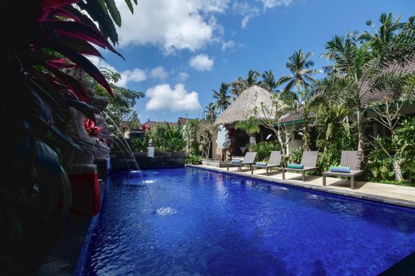 Na zdjęciu widoczny jest obiekt Nawa Sakti Resort położony w mieście Ubud.