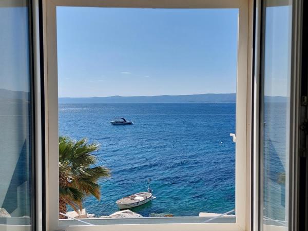 Lucy Seafront Apartment - Bol