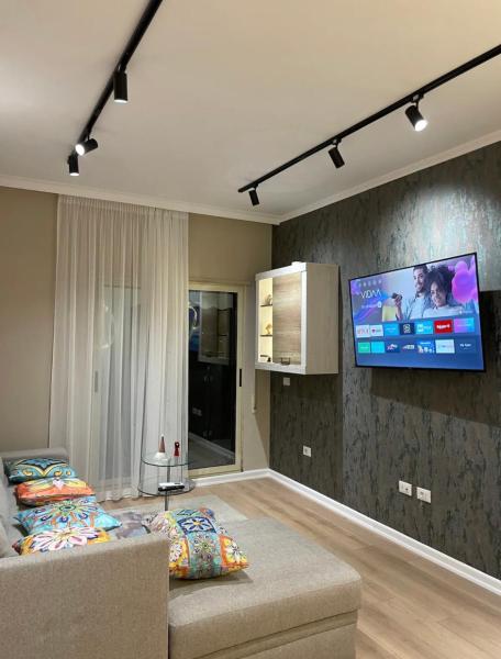 Middle Center Gallery 2 Skanderbeg Square - 地拉那