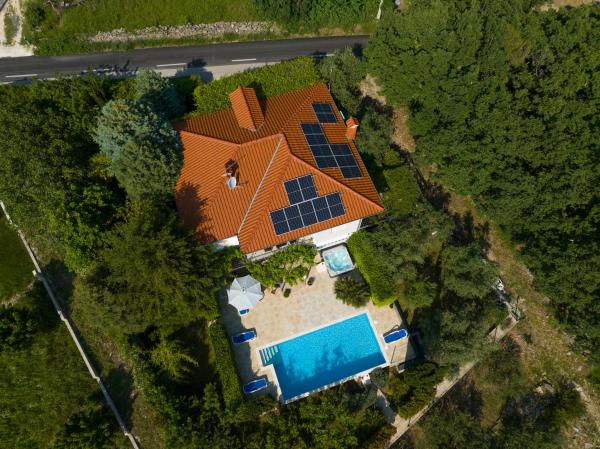 Villa Maria With Heated Pool And Hot Tub Green Paradise - Omiš
