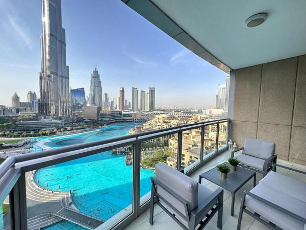 Na zdjęciu widoczny jest obiekt Durrani Homes - Grand 5BR besides Burj khalifa and Fountain view położony w mieście Dubaj.