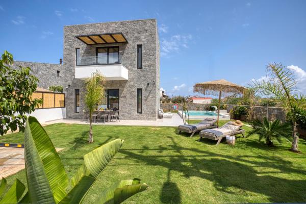 Auf dem Foto ist das Objekt Hermagio Villa Hermione by Estia in der Stadt Malia zu sehen.