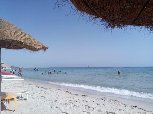Agréable Villa Proche De La Mer A Chott Meriem - Tunisia