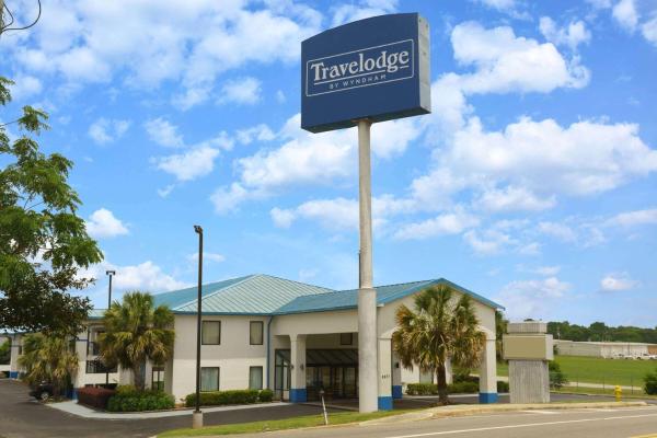 På billedet ses objektet Travelodge by Wyndham Montgomery East beliggende i byen Mitylene.