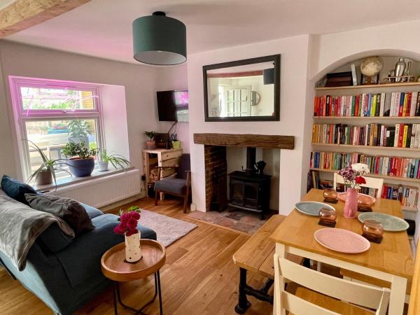 Foto 1: Quiet & Cosy 2-Bedroom Cottage in Coltishall