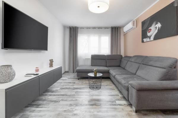 På bildet vises objektet Decebal Flat som ligger i byen Oradea.