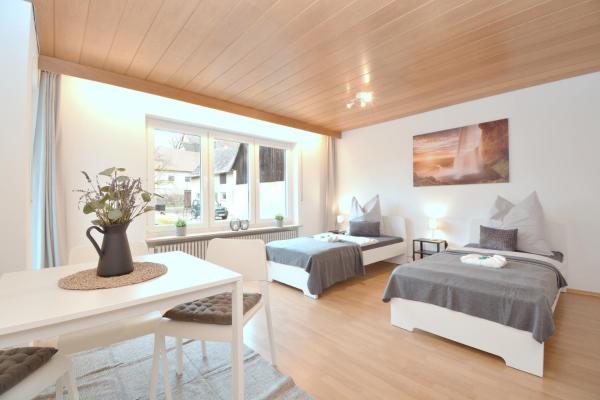 A la foto es mostra l'objecte ROH01-RI Apartment in Rohr situat a la ciutat de Rohr.