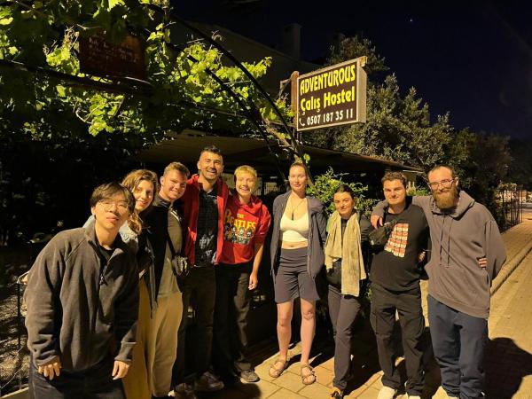 På billedet ses objektet Adventurous Local Hostel beliggende i byen Fethiye.