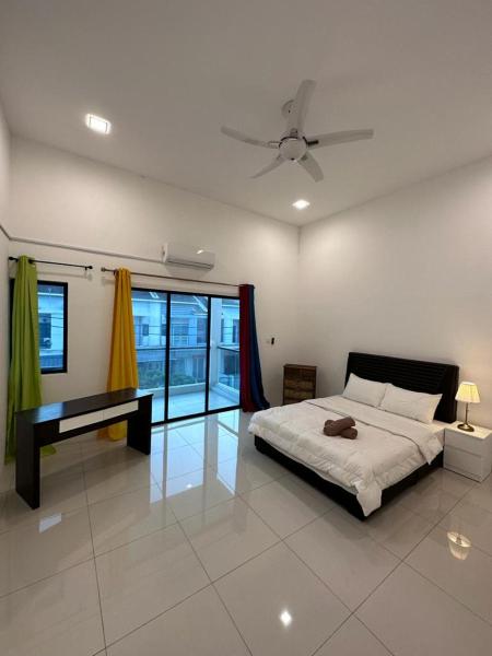 Na fotografii je vidět objekt Ipoh Sunway Tambun Spacious Homestay nacházející se ve městě Ipoh.