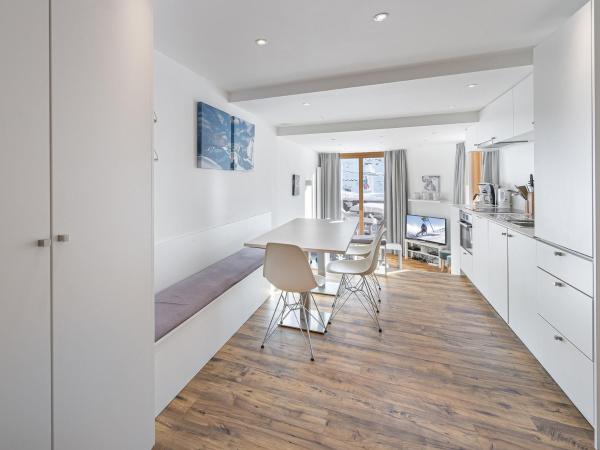 Appartement Moderne Avec Terrasse Et Accès Direct Aux Pistes - Val Thorens - Fr-1-640-23 - Les Menuires