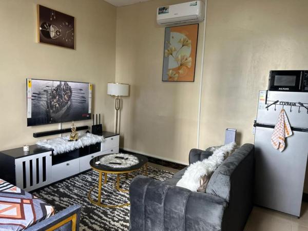 La photo montre l'objet Gold Loon situé dans la ville de Dar es Salaam.