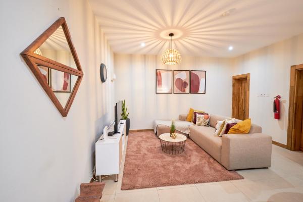1 Bed At Windsor Apartments, Osu - Accra