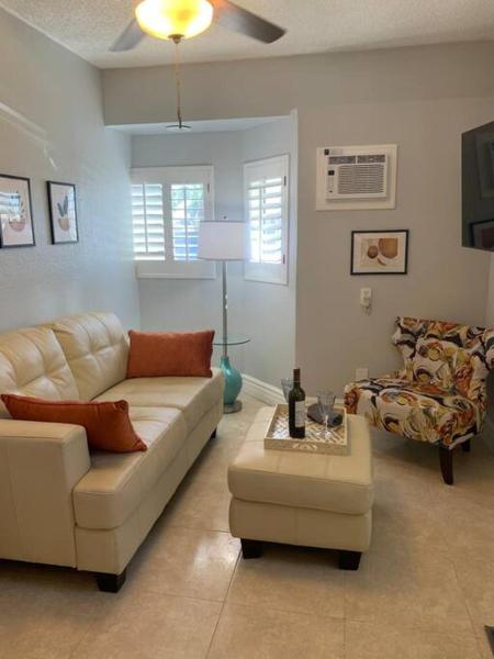 Foto 3: Hideaway in the Heart of Phoenix with POOL