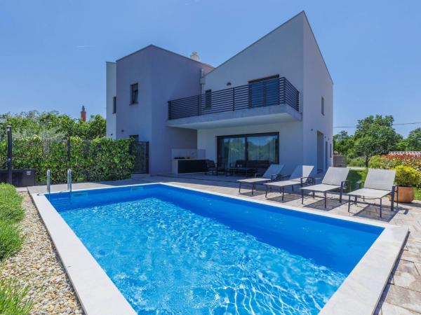 På bilden syns objektet Holiday Home Villa Isabela by Interhome som ligger i staden Vržnaveri.