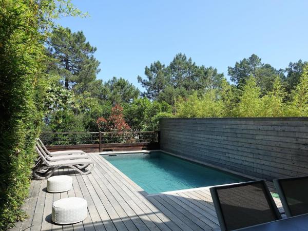 En la foto se muestra el objeto Apartment Les Jardins d'Ève-F2 by Interhome ubicado en la ciudad de Favone.
