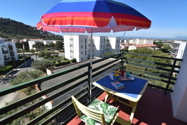 A la foto es mostra l'objecte RNET - Mas Oliva Studio, piscina, terraza situat a la ciutat de Roses.