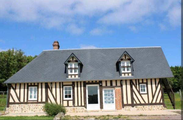 A la foto es mostra l'objecte Gite écurie familly situat a la ciutat de Préaux.