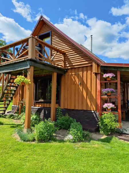 A la foto es mostra l'objecte Žalioji situat a la ciutat de Baibiai.