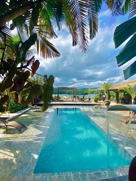 Na foto é possível ver o objeto Villa Pantai Secret Place localizado na cidade de Miracatu.