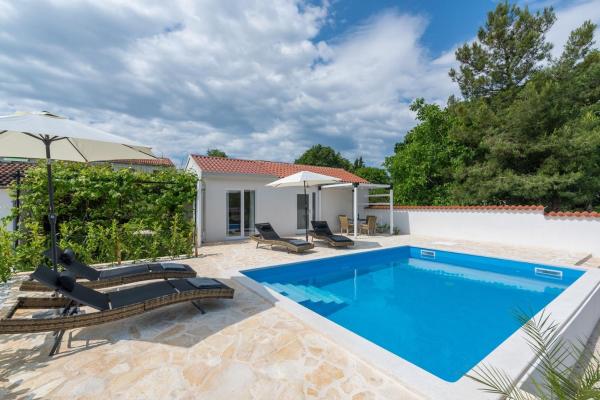 A la foto es mostra l'objecte Casa Cosini with Private Pool situat a la ciutat de Poreč.