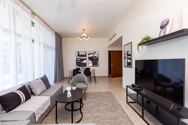 Na fotografii je vidět objekt Amazing DEAL! Stunning 3BR Apt with Huge Terrace - JVT nacházející se ve městě Dubaj.